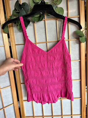 Smocked Camisole in Pink Size Small Like New